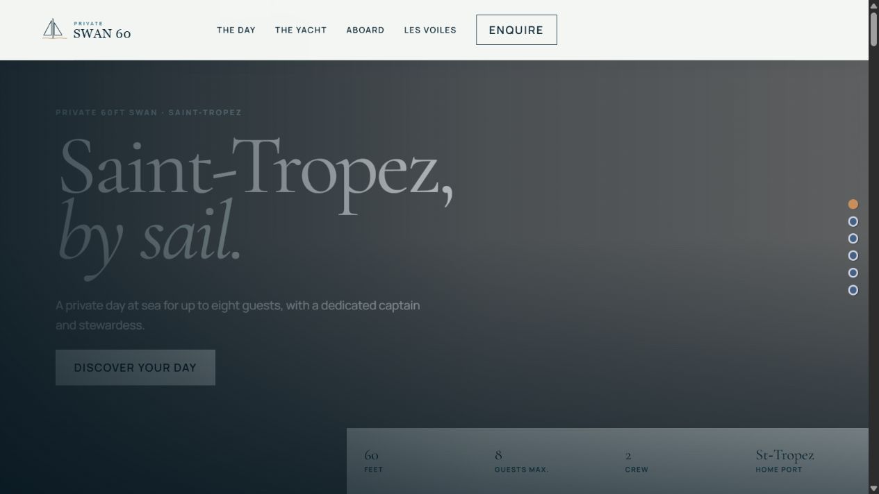 Screenshot van de Flyer Sailing-website met de Swan 60 bij Saint-Tropez